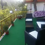 Stoletnika Gasthuis 3*